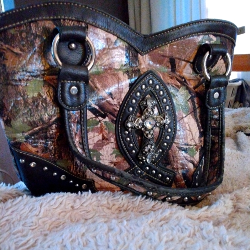 Montana West Camo Purse